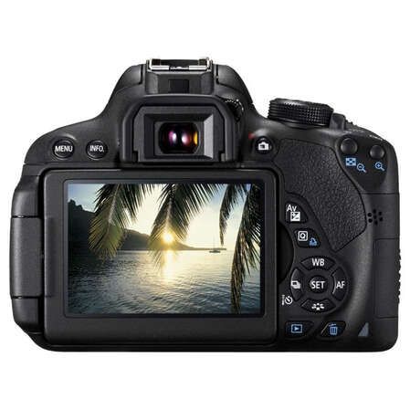 Зеркальная фотокамера Canon EOS 700D Kit 18-135 IS STM
