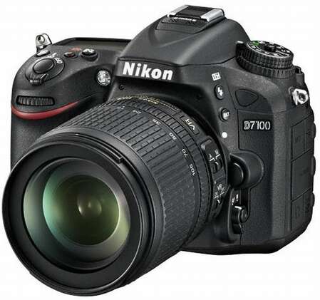Зеркальная фотокамера Nikon D7100 Kit 18-105 VR