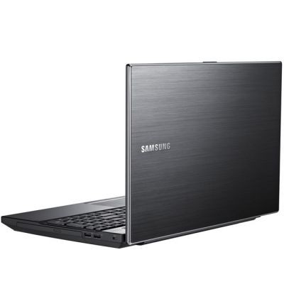 Ноутбук Samsung 300V5A-S0W i5-2430M/4G/640G/DVD/GT520MX 1Gb/15.6"HD/WiFi/BT/Cam/Win7 HB