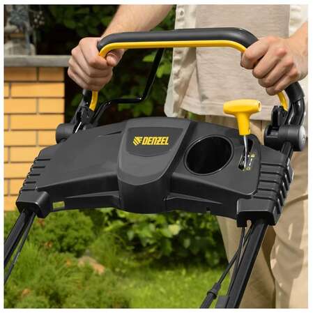 Бензиновая газонокосилка Denzel GLT-460SP-T, Trike 149 см3, 46 см, привод, панель, 60л 58810