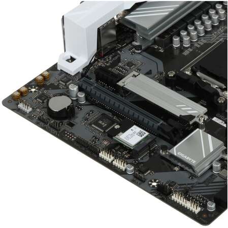 Материнская плата Gigabyte B650M Gaming WIFI6 Socket-AM5 AMD B650 2xDDR5, 4xSATA3, RAID, 1xM.2, 1xPCI-E16x, 2xUSB3.2, D-Sub, HDMI, WiFi, 2.5Glan, mATX Ret