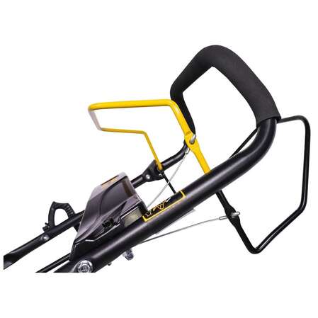 Бензиновая газонокосилка Champion LM4627