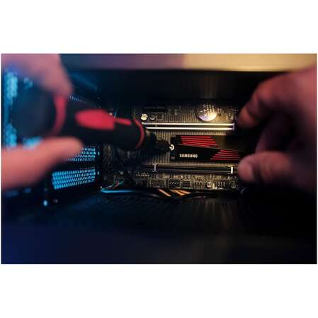 Внутренний SSD-накопитель 1000Gb Samsung 990 Pro with Heatsink RGB (MZ-V9P1T0GW) M.2 2280 PCI-E 4.0 x4