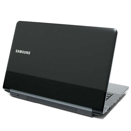 Ноутбук Samsung RC720-S02 i5-2410/4G/500G/NV520 1G/DVD/17.3/Wf/cam/Win7 Hp black