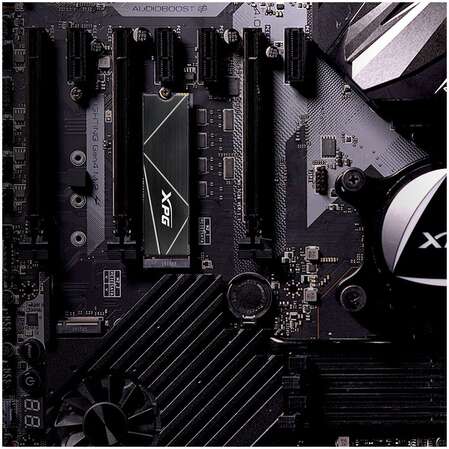 Внутренний SSD-накопитель 512Gb A-Data Gammix S70 Blade AGAMMIXS70B-512G-CS M.2 2280 PCIe NVMe 4.0 x4