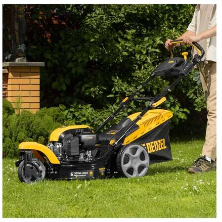 Бензиновая газонокосилка Denzel GLT-460SP-T, Trike 149 см3, 46 см, привод, панель, 60л 58810