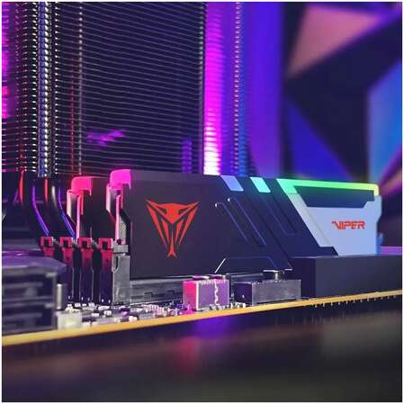 Модуль памяти DIMM 64Gb 2х32Gb DDR5 PC41600 5200MHz Patriot Memory Venom RGB Black (PVVR564G520C40K)