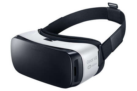 Очки виртуальной реальности Samsung Gear VR SM-R322 black-white