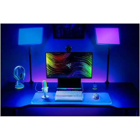 Микрофон  Razer Seiren V3 Chroma White