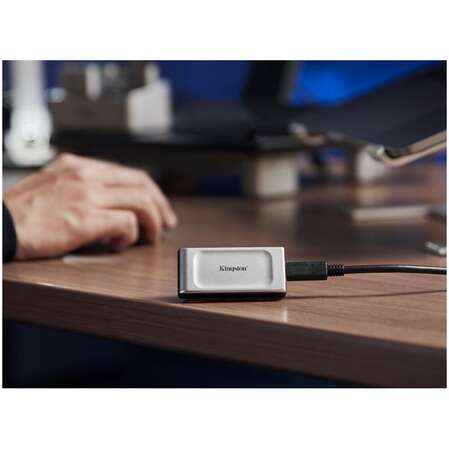 Внешний SSD-накопитель 1Tb Kingston XS2000 SXS2000/1000G (SSD) USB 3.2 серебристый