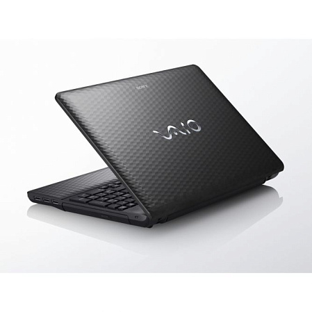 Ноутбук Sony VPC-EH2E1R/B B950/4G/320/DVD/15.5"/bt/Win7 HB64 black