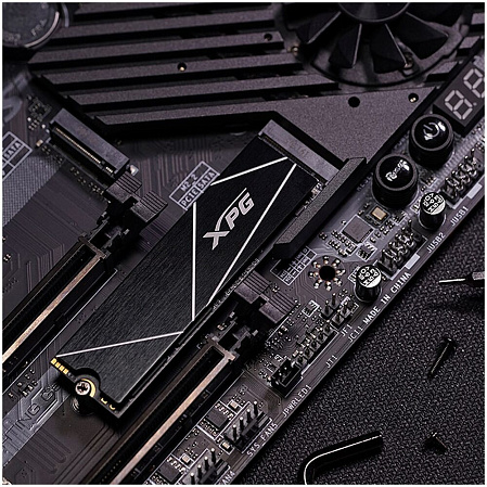 Внутренний SSD-накопитель 512Gb A-Data Gammix S70 Blade AGAMMIXS70B-512G-CS M.2 2280 PCIe NVMe 4.0 x4