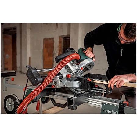 Торцовочная пила Metabo KGS 216 M 613216000