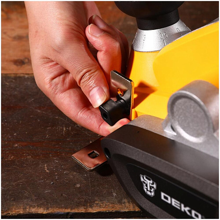 Рубанок Deko DKEP1400W SET1, 1400 Вт, 110 мм 083-1073